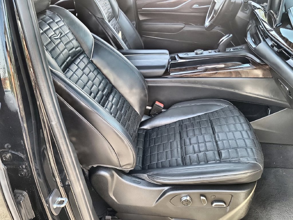 Certified 2023 Cadillac Escalade Sport Platinum AWD/4WD image 28