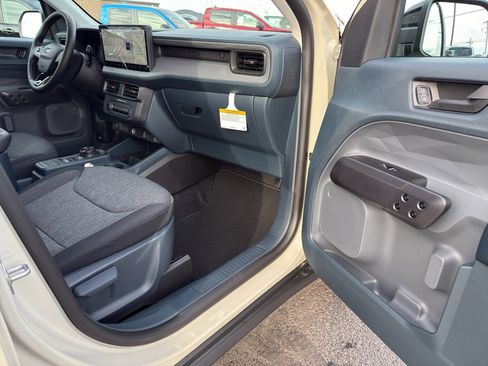 New 2025 Ford Maverick XLT w/ XLT Luxury Package AWD/4WD image 34