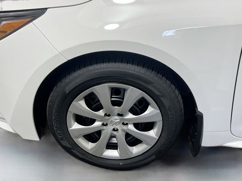 New 2025 Toyota Corolla LE image 13
