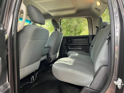 Used 2018 RAM 3500 Tradesman w/ Chrome Appearance Group AWD/4WD image 15
