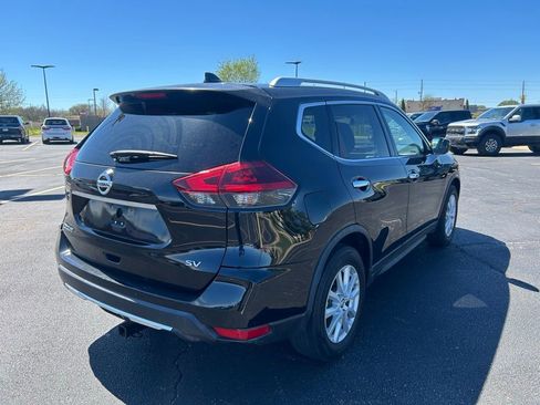 Used 2018 Nissan Rogue SV image 9