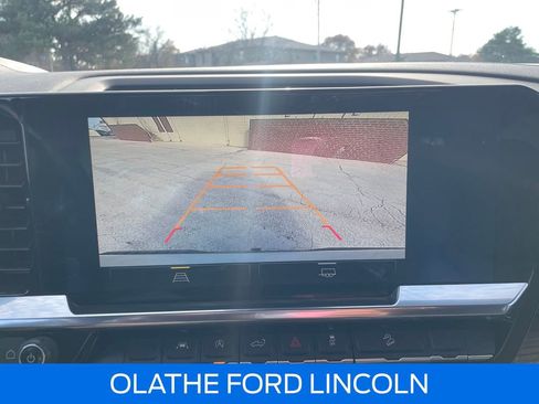 Used 2024 Chevrolet Silverado 1500 LT Trail Boss w/ Protection Package image 19