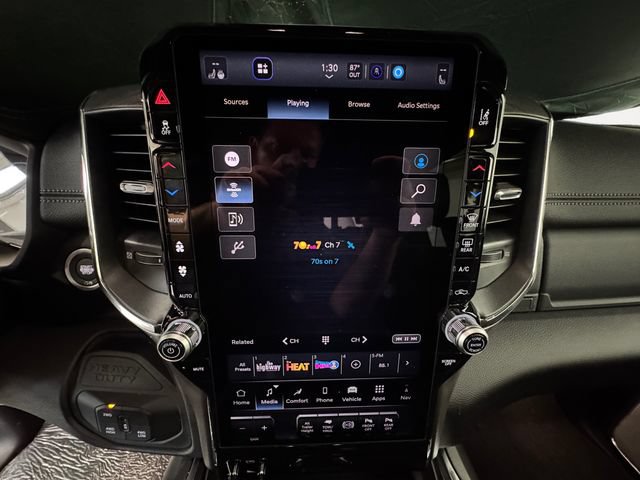New 2026 RAM 2500 Laramie AWD/4WD image 6