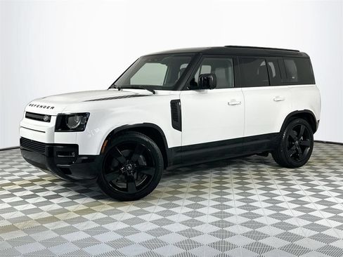 Used 2024 Land Rover Defender 110 X-Dynamic SE AWD/4WD image 1