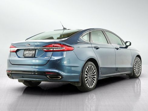 Used 2018 Ford Fusion SE w/ Fusion SE Technology Package AWD/4WD image 5