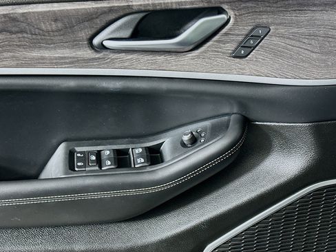 Used 2022 Jeep Grand Cherokee Limited 4xe image 15