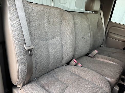 Used 2004 Chevrolet Silverado 1500 2WD Regular Cab image 12