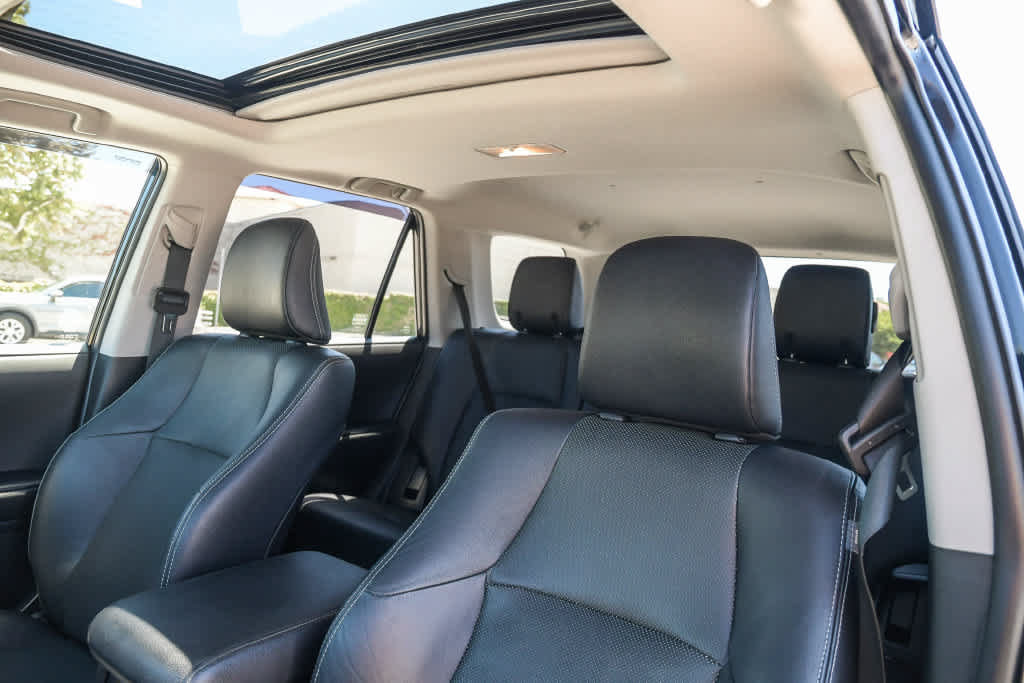 Used 2022 Toyota 4Runner Limited RWD image 5