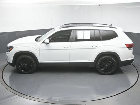 Used 2022 Volkswagen Atlas SE FWD image 45