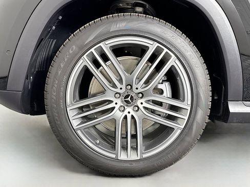New 2026 Mercedes-Benz GLS 450 4MATIC image 34