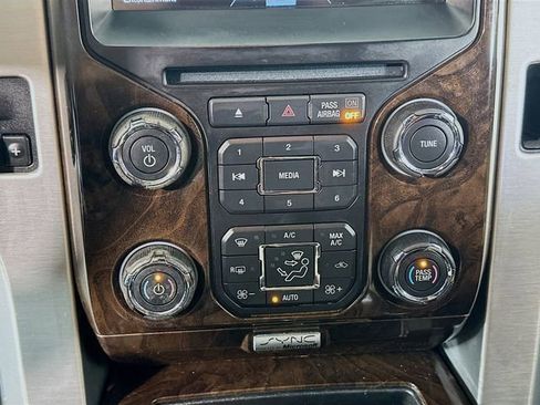 Used 2013 Ford F150 Platinum image 23