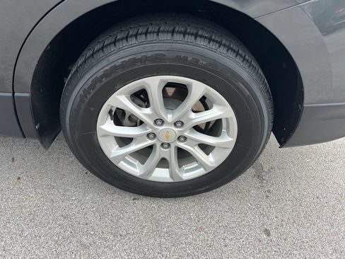 Used 2019 Chevrolet Equinox LS AWD/4WD image 14
