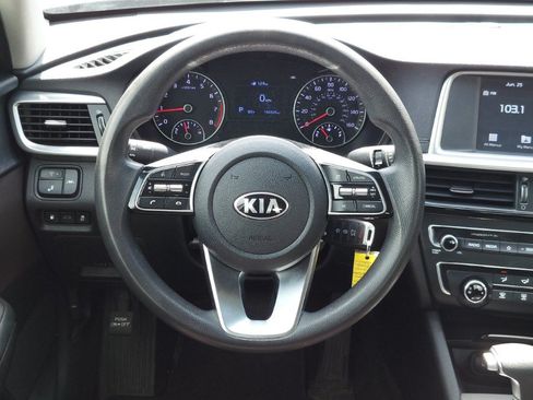 Used 2019 Kia Optima LX FWD image 12