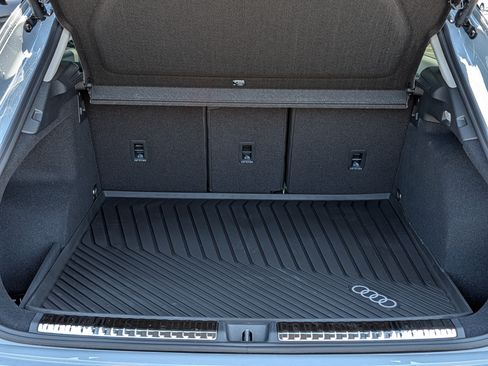 New 2026 Audi Q3 quattro 2.0T AWD/4WD image 7