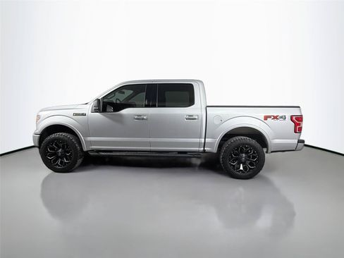 Used 2018 Ford F150 XLT w/ Equipment Group 302A Luxury AWD/4WD image 8