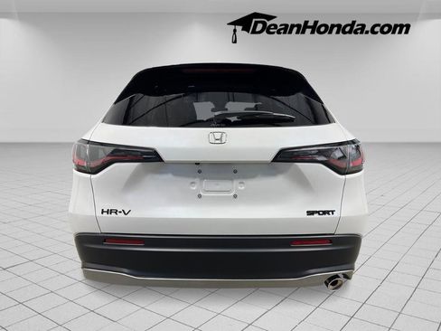 New 2026 Honda HR-V Sport image 4
