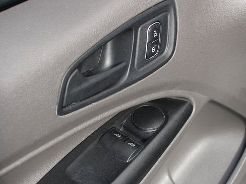 Used 2020 Ford Transit Connect XL image 18