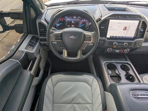 Used 2022 Ford F350 Limited image 18