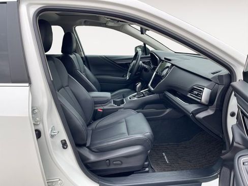 Used 2023 Subaru Outback Limited image 15