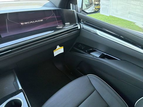 New 2026 Cadillac Escalade Sport w/ Touring Package RWD image 18