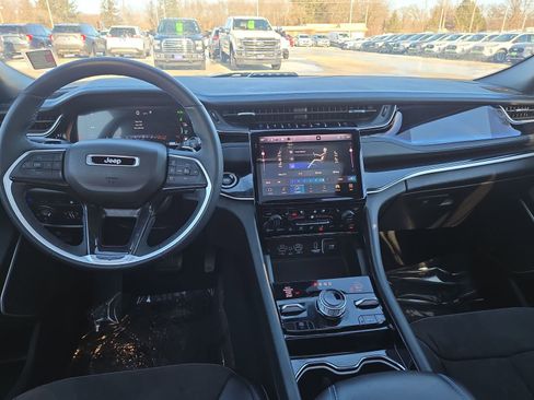 Used 2023 Jeep Grand Cherokee Trailhawk w/ Advanced Protech Group II image 14