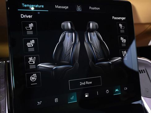 New 2025 Cadillac Escalade IQ Luxury 2 AWD/4WD image 33
