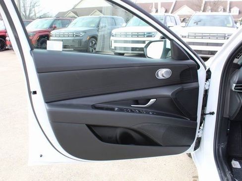 New 2026 Hyundai Elantra Blue image 8