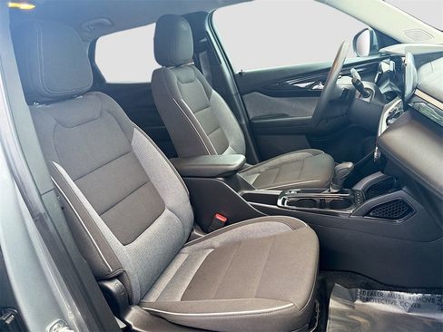 Used 2025 Chevrolet TrailBlazer LT image 25