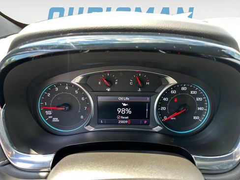 Used 2023 Chevrolet Traverse LT AWD/4WD image 18