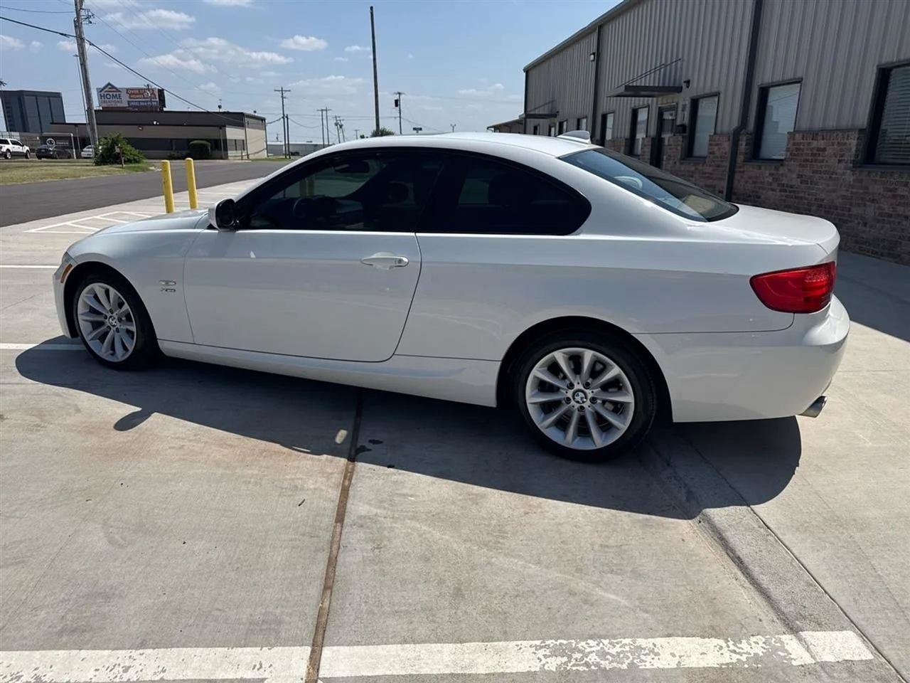 Used 2013 BMW 328i xDrive Coupe AWD/4WD image 14