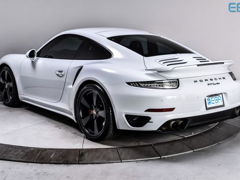 Used 2015 Porsche 911 Turbo image 4
