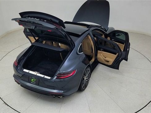 Used 2018 Porsche Panamera 4S image 84