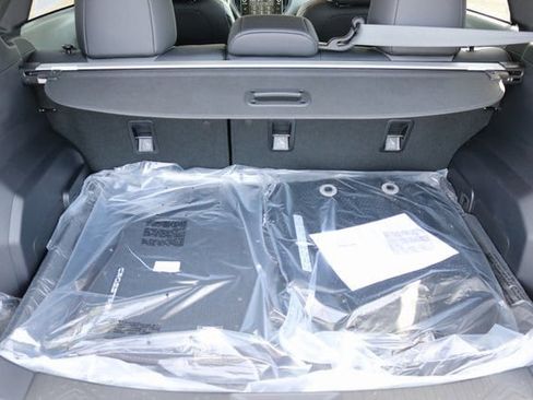 Used 2025 Subaru Crosstrek 2.5i Limited w/ Crosstrek Mirror Package image 13