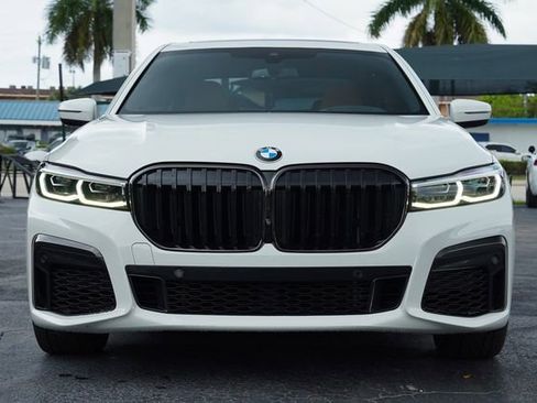 Used 2022 BMW 740i w/ M Sport Package RWD image 20