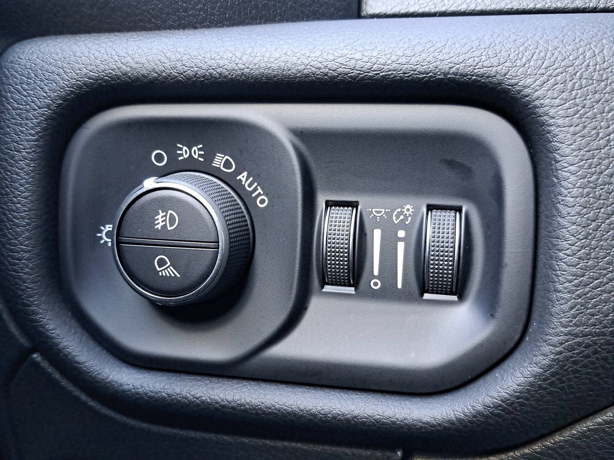 Certified 2024 RAM 1500 Laramie AWD/4WD image 26