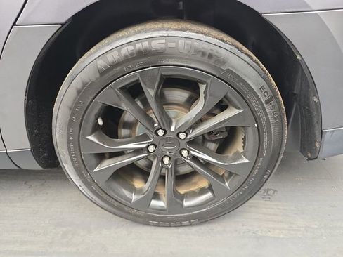 Used 2013 Ford Taurus SHO image 10