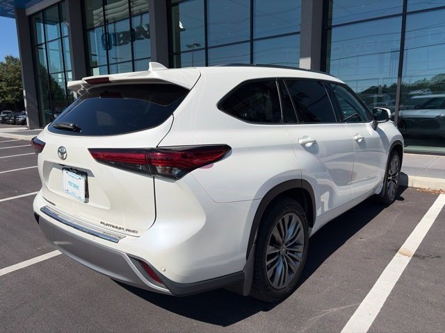 Used 2020 Toyota Highlander Platinum AWD/4WD image 11