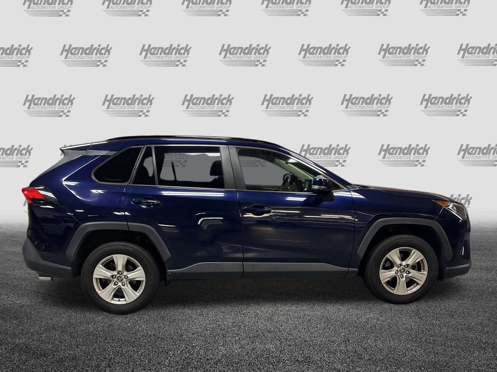 Used 2019 Toyota RAV4 XLE AWD/4WD image 3