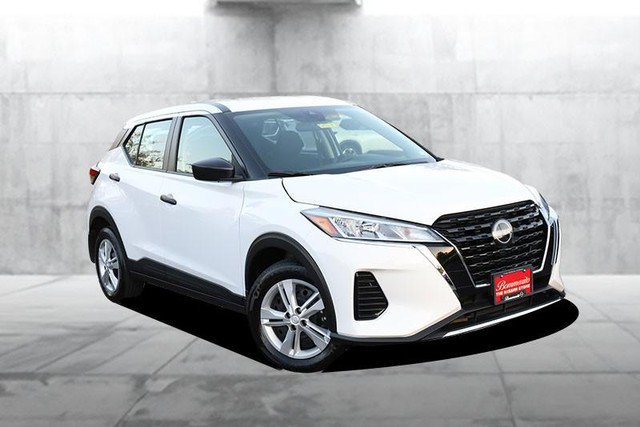 Certified 2025 Nissan Kicks Play S FWD image 2