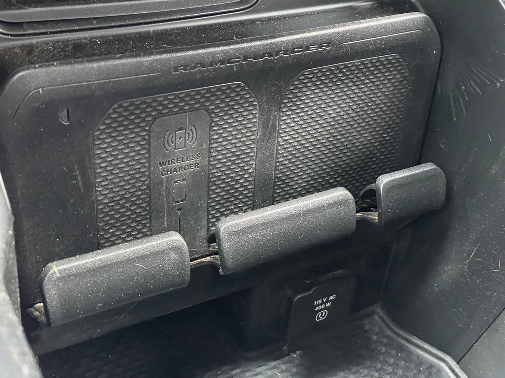 Used 2022 RAM 3500 Limited AWD/4WD image 32
