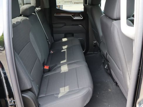 New 2026 GMC Sierra 1500 SLE w/ Preferred Package AWD/4WD image 22