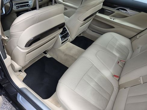 Used 2021 BMW 740i RWD image 15