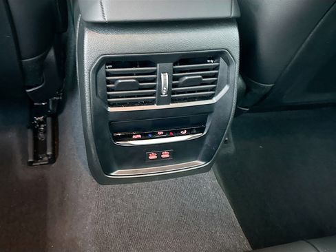 Used 2025 BMW 330i Sedan image 20