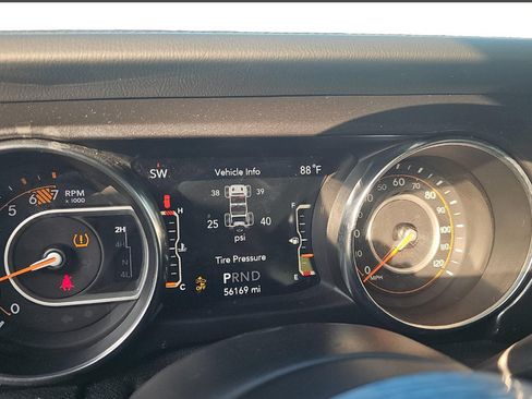 Used 2021 Jeep Wrangler Unlimited Sahara AWD/4WD image 12
