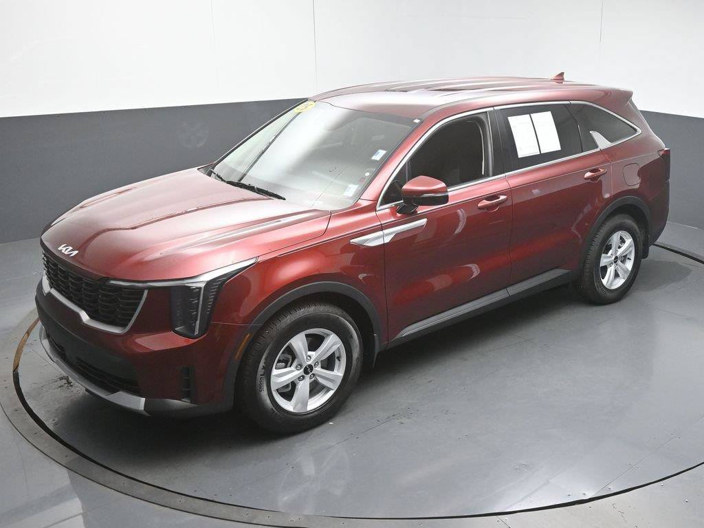 Used 2025 Kia Sorento LX FWD image 44