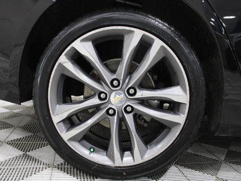 Used 2022 Chevrolet Malibu LT image 40