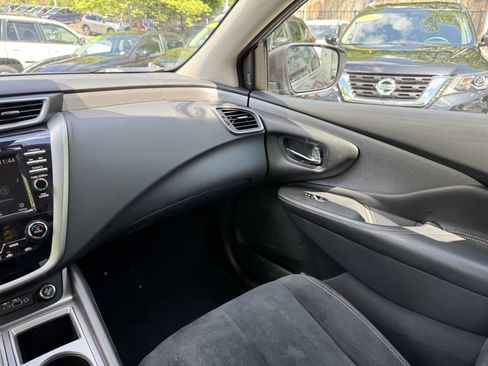 Used 2022 Nissan Murano S image 15