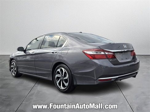 Used 2017 Honda Accord EX-L image 3