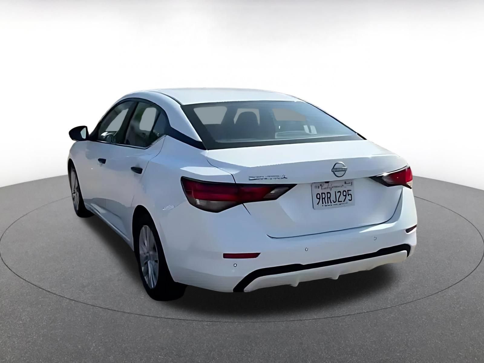 Used 2025 Nissan Sentra S FWD image 4