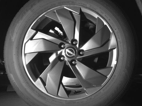 Used 2025 Nissan Rogue SV FWD image 15